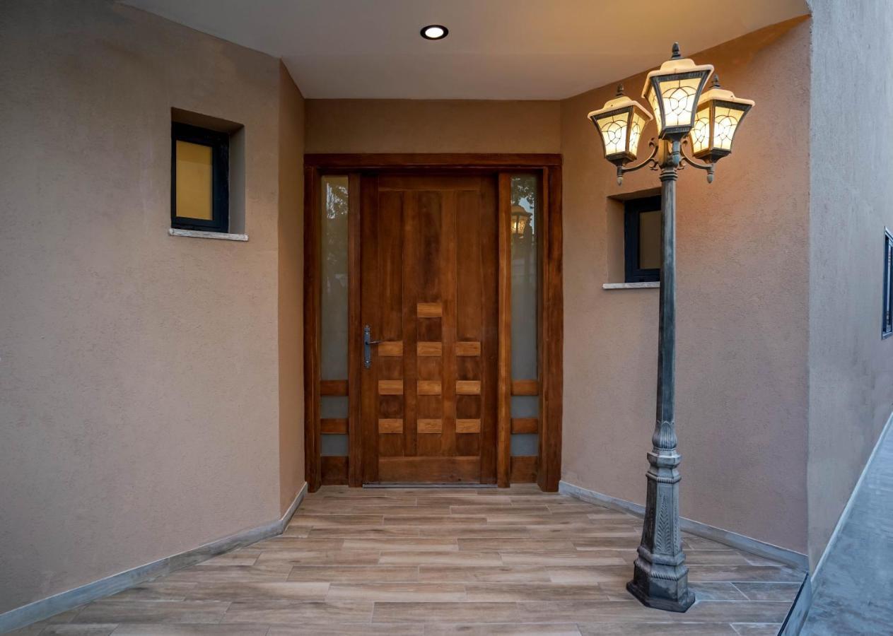 וילה רוני בריכה מחוממת Villa Roni Heated Pool Eilat Exteriör bild